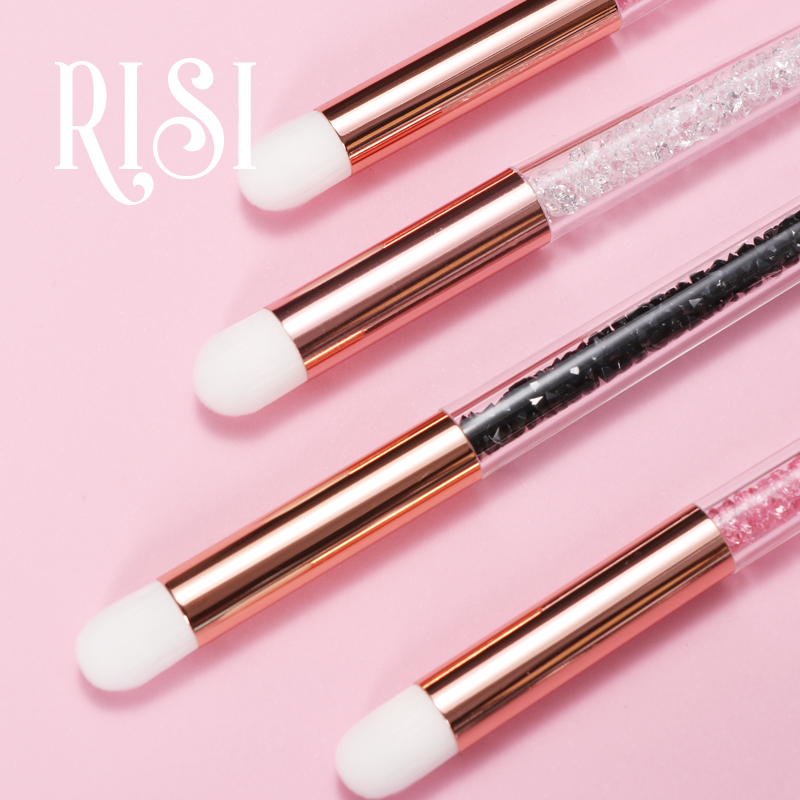 فرشاة تنظيف الرموش من ريسي-كري - مراجعة Eyelash Extension Foam Cleanser وسعره