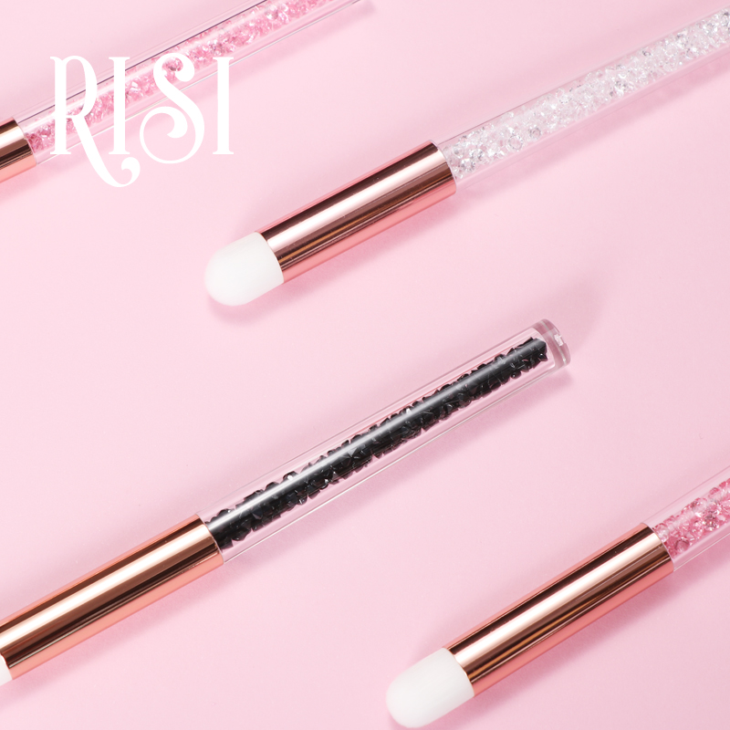 فرشاة تنظيف الرموش من ريسي-كري - مراجعة Eyelash Extension Foam Cleanser وسعره